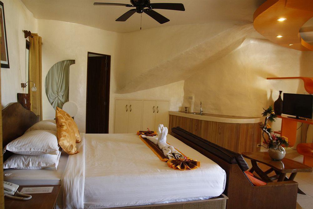 Resort Boracay West Cove 4*