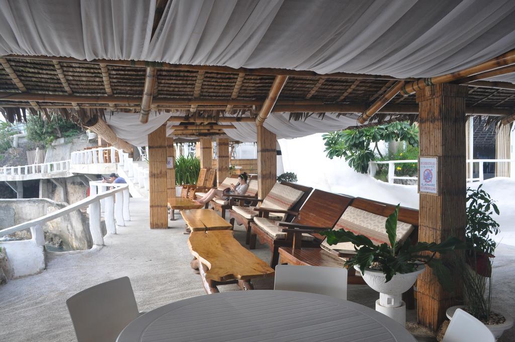 Resort Boracay West Cove 4*