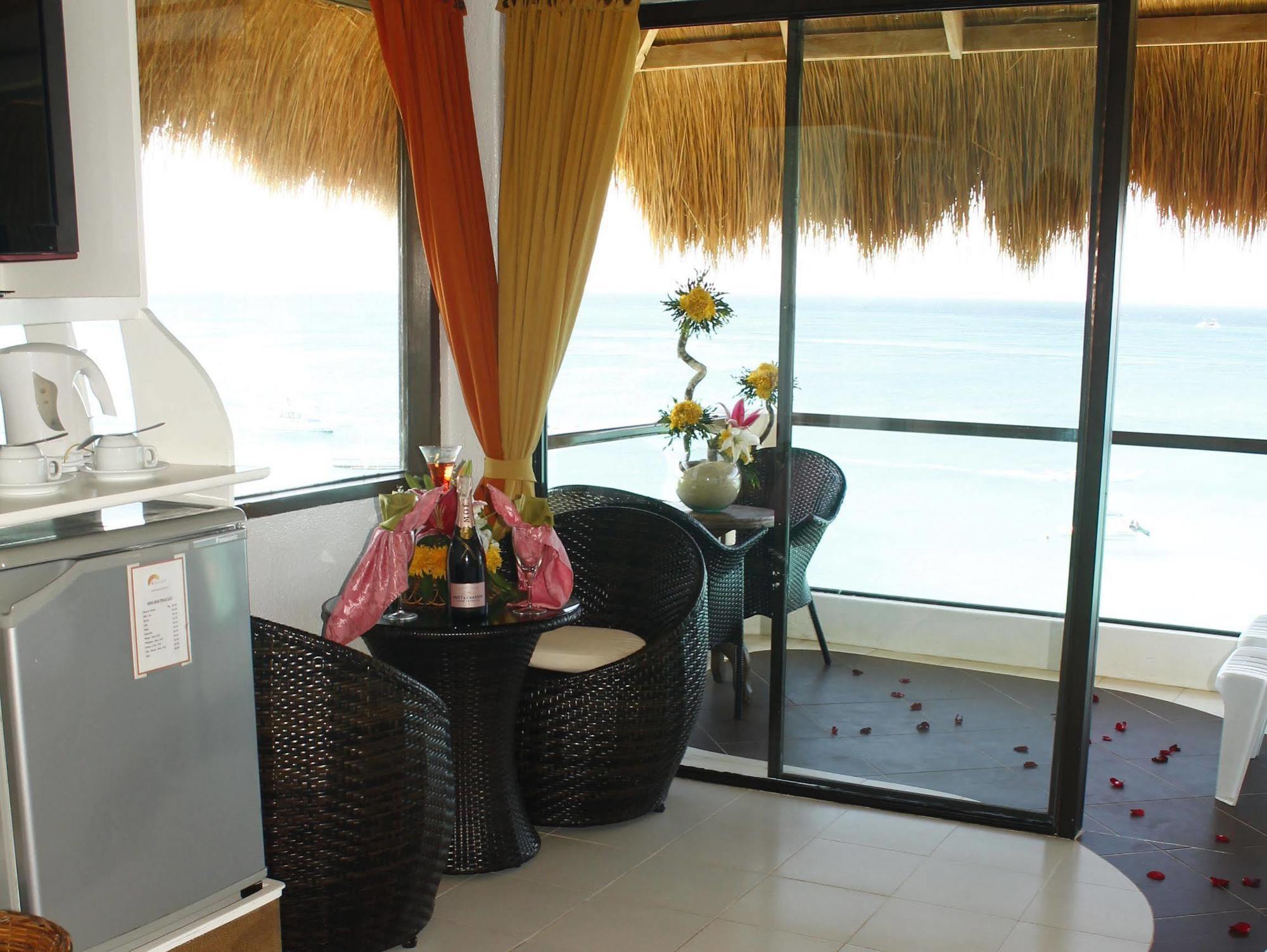 Resort Boracay West Cove