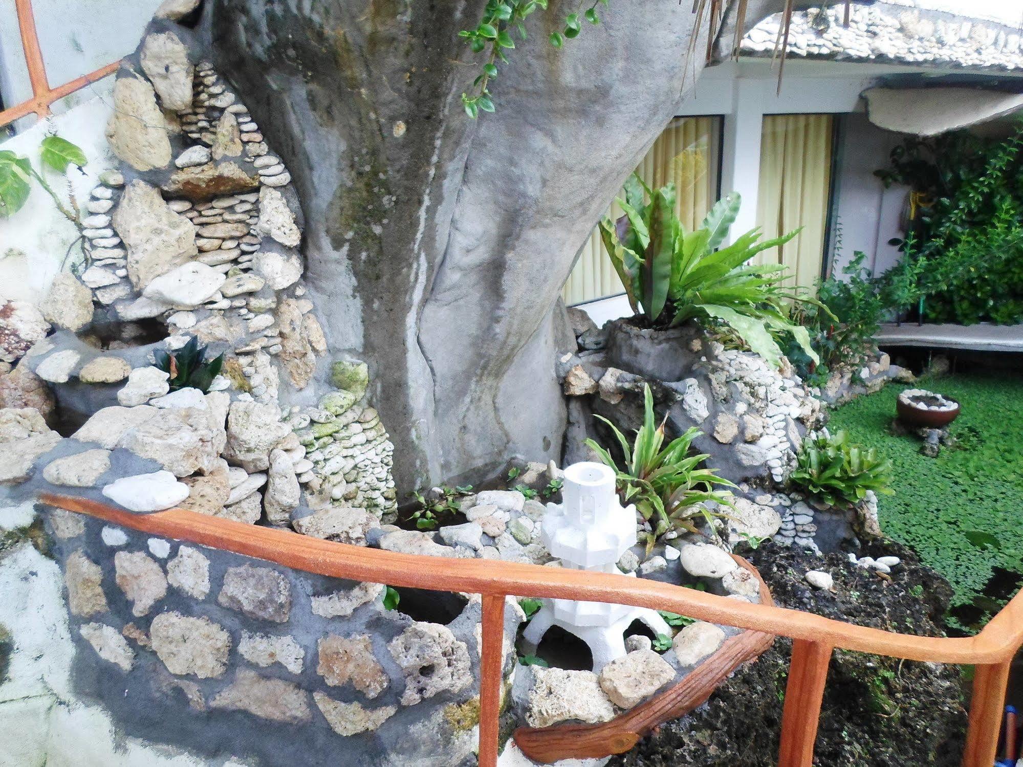 Boracay West Cove Resort 4*